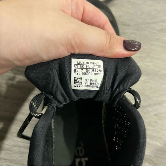 Adidas Pure Boost Black 8.5 - Picture 3 of 6